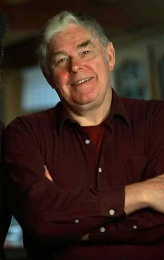 Автор «Хоган Джеймс»